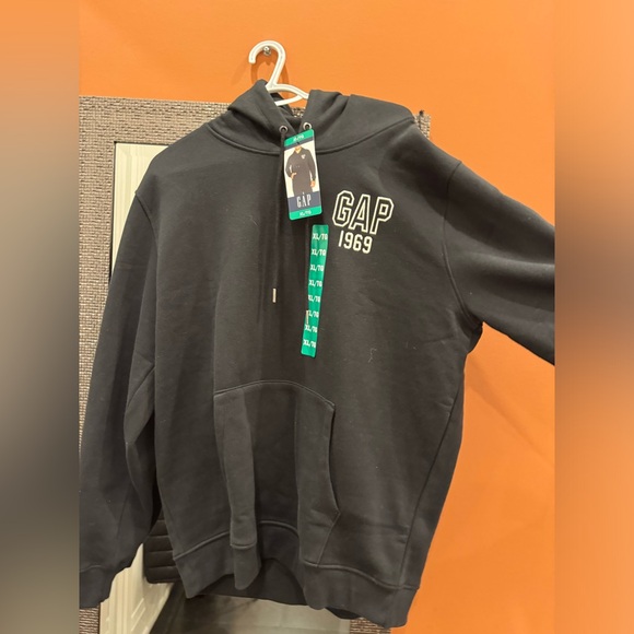 Brand new Gap Hoodie - Picture 3 of 3